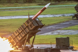 Thế giới - Thượng nghị sĩ Mỹ chỉ trích việc 100 binh sĩ Ukraine sắp xuất hiện trên lãnh thổ