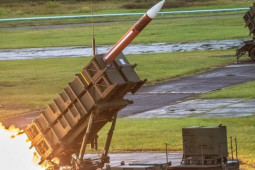 Thế giới - Thượng nghị sĩ Mỹ chỉ trích việc 100 binh sĩ Ukraine sắp xuất hiện trên lãnh thổ