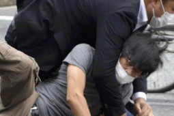 Thế giới - Nghi phạm ám sát ông Abe Shinzo bị truy tố tội danh giết người