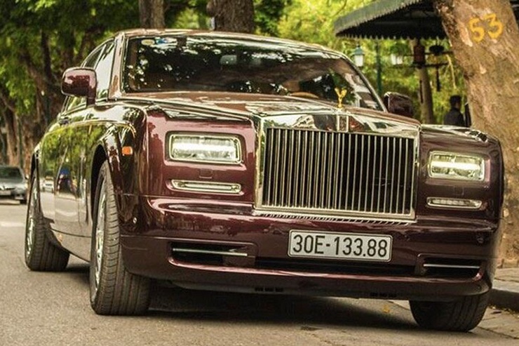 Siêu xe sang Rolls-Royce&nbsp;Phantom Lửa Thiêng của ông Trịnh Văn Quyết tiếp tục được đấu giá lần 4