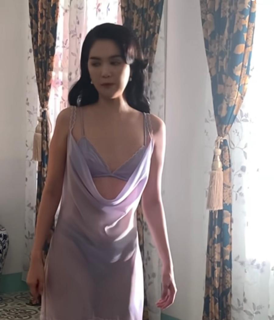 Tất cả các trang phục đều góp phần phác hoạ hình ảnh của mỹ nhân Sài thành, sống ở Sài Gòn hoa lệ&nbsp;cách đây một thế&nbsp;kỷ.