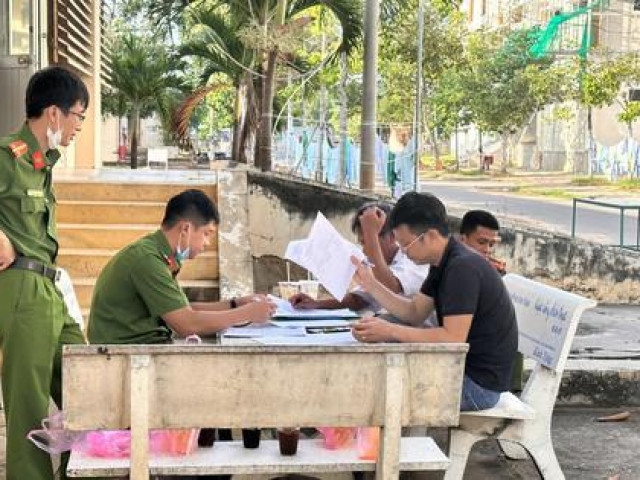 Pháp luật - Đang tắm tại nhà, người đàn ông bị đâm nhiều nhát tử vong