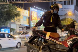 Tin tức trong ngày - Màn cù nhầy, đổ lỗi "nguyên nhân lạ" của người đàn ông bị CSGT xử phạt