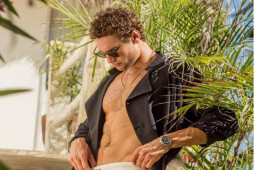 Đàn ông - Đầu bếp sở hữu 6 múi nóng bỏng nhất thế giới, "thánh rắc muối" cũng chịu thua