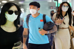 Bóng đá - Doãn Hải My và dàn WAGs đổ bộ Thái Lan "tiếp lửa" ĐT Việt Nam