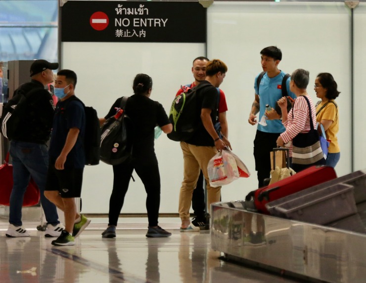 ĐT Việt Nam đã có mặt tại Thái Lan, sẵn sàng đấu chung kết lượt về - 2