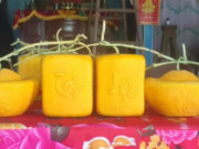 Dưa hấu tạo hình giá 1,5 triệu đồng/cặp đắt như tôm tươi