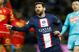Tin mới nhất bóng đá tối 14/1: Messi cam kết tương lai với PSG