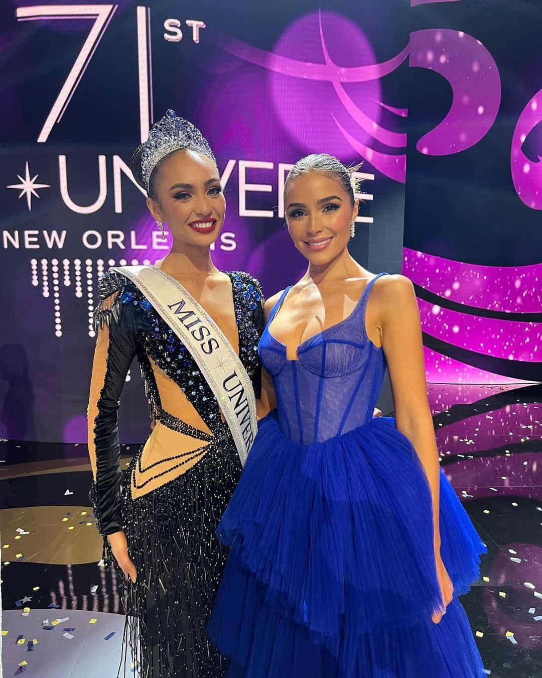 Mỹ có vương miện Miss Universe thứ 9 sau chiến thắng của Olivia Culpo (váy xanh) năm 2012.