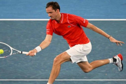 Thể thao - Video tennis Giron - Medvedev: Á quân xuất trận, uy lực khó cưỡng (Vòng 1 Australian Open)