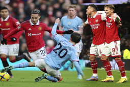 Bóng đá - MU hạ Man City làm nóng đua vô địch Ngoại hạng Anh: "Tam mã" lộ diện?