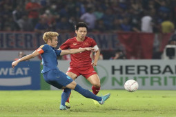 Bóng đá - Kết quả bóng đá Thái Lan - Việt Nam: Ác mộng Theerathon, bài học đẳng cấp (Chung kết AFF Cup)