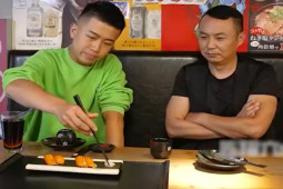 Clip hài hước - Chàng trai vội vàng ăn nhầm đồ ăn của người khác và cái kết