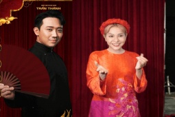 Phim - Trấn Thành và “vợ mới” mặc áo dài, gửi lời chúc Tết đến khán giả