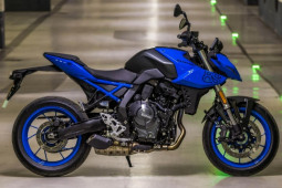 Thế giới xe - Suzuki chốt giá naked-bike hàng khủng GSX 8S cùng cặp đôi V-Strom 800DE