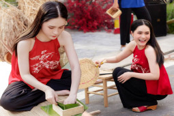 Đời sống Showbiz - "Nữ đại gia quận 7" mặc áo yếm gói bánh chưng, Thùy Tiên khiến fan không nhận ra khi đi sắm Tết