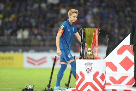 Theerathon xuất sắc nhất AFF Cup, cầu thủ VN nào ẵm giải Vua phá lưới?