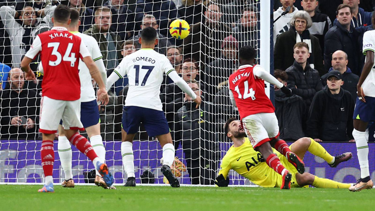 Arsenal đang hơn nhóm bám đuổi tới 8 điểm sau trận thắng Tottenham