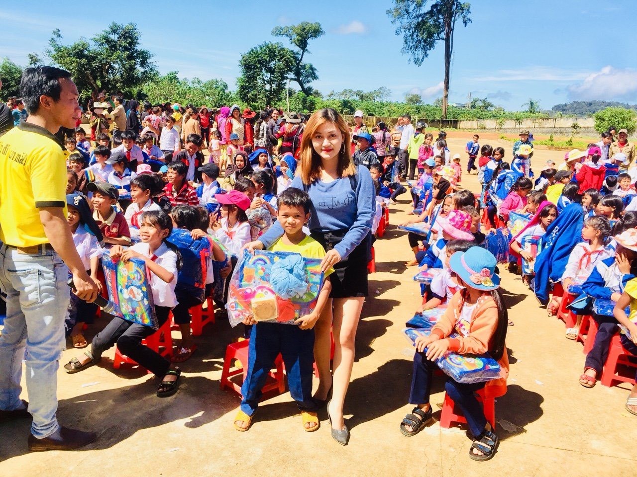 Diệp Linh và chuyến đi từ thiện tại Lâm Đồng