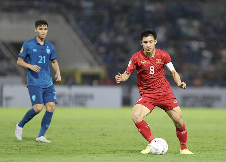Đội tuyển Việt Nam tỏ ra bất lực trên sân của Thái Lan