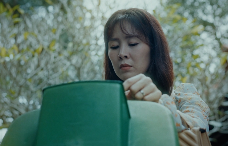 Lê Phương đảm nhận vai nữ chính trong phim.