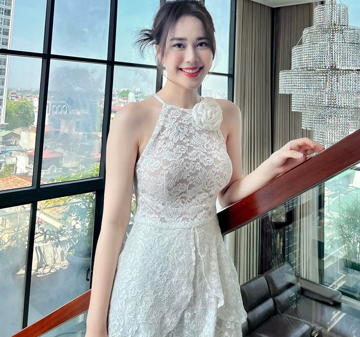 Ngoài làm MC, Mai Phương còn rất thành công ở các lĩnh vực khác như mẫu ảnh, quảng cáo.
