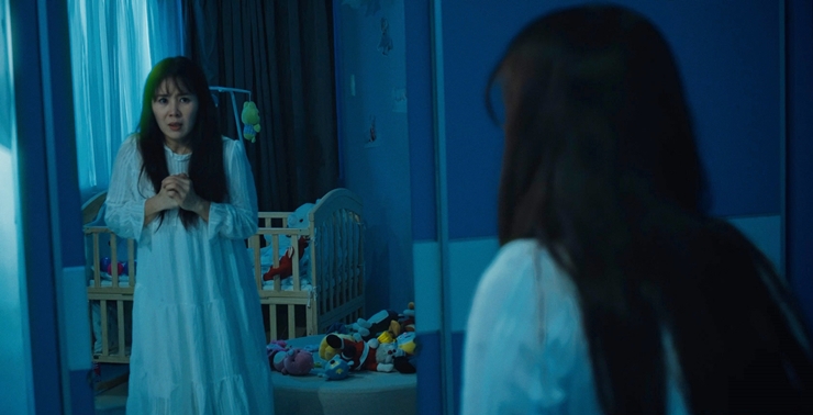 Sau mỗi cảnh quay, Lê Phương lả đi vì kiệt sức.