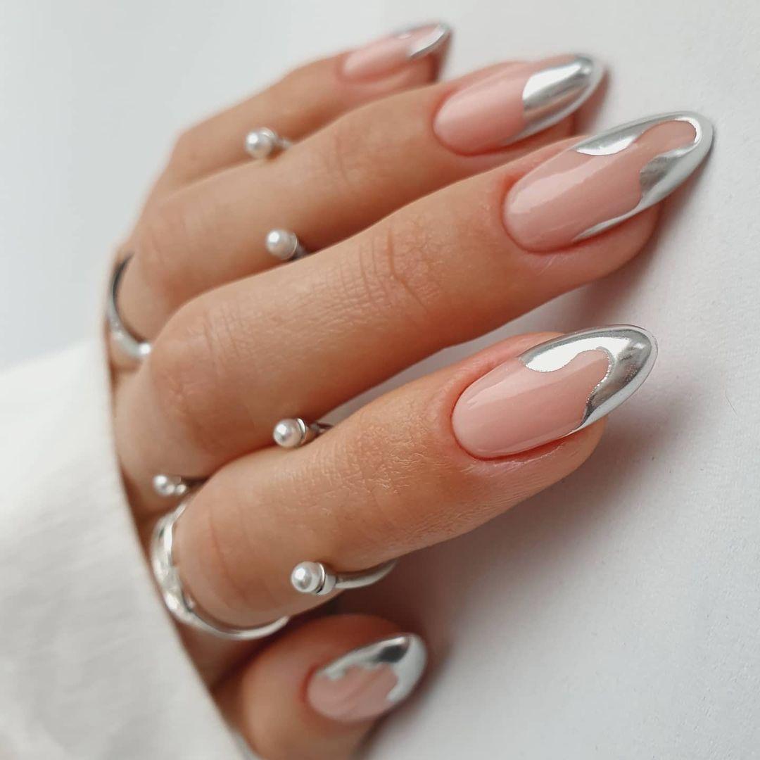 Mẫu Nail mạ Chrome