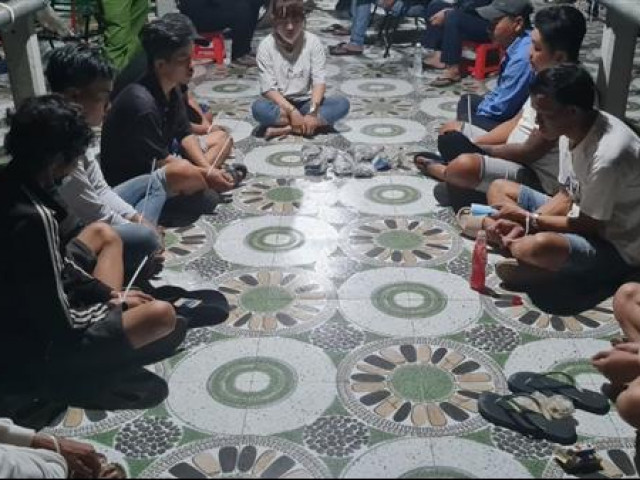 Pháp luật - Phá hai sòng bạc cận Tết do các “quý bà” cầm đầu