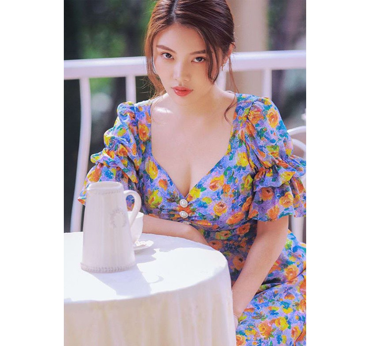 Từ Đông Đông cũng bị tai biến sau ca phẫu thuật vòng 1 vì cắt bỏ u nang ngực tại một trung tâm&nbsp;phẫu thuật thẩm mỹ. Cô gần như bị nguy hiểm đến tính mạng và phải nhập viện cấp cứu.
