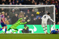Tường thuật bóng đá Crystal Palace - MU: Nỗ lực tìm bàn thắng thứ 2 (Ngoại hạng Anh)