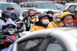 Tin tức trong ngày - Người dân rời Hà Nội về quê, cửa ngõ Thủ đô đông đúc ngày 28 Tết