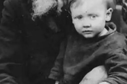 Thế giới - Hơn 100 tuổi lấy vợ lần hai, khi chết đi con cả 99 tuổi