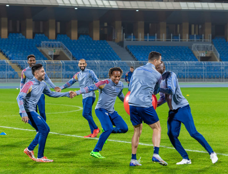 Messi đến Qatar kỷ niệm vô địch World Cup, đấu Ronaldo chỉ 1 hiệp ở Ả Rập - 8