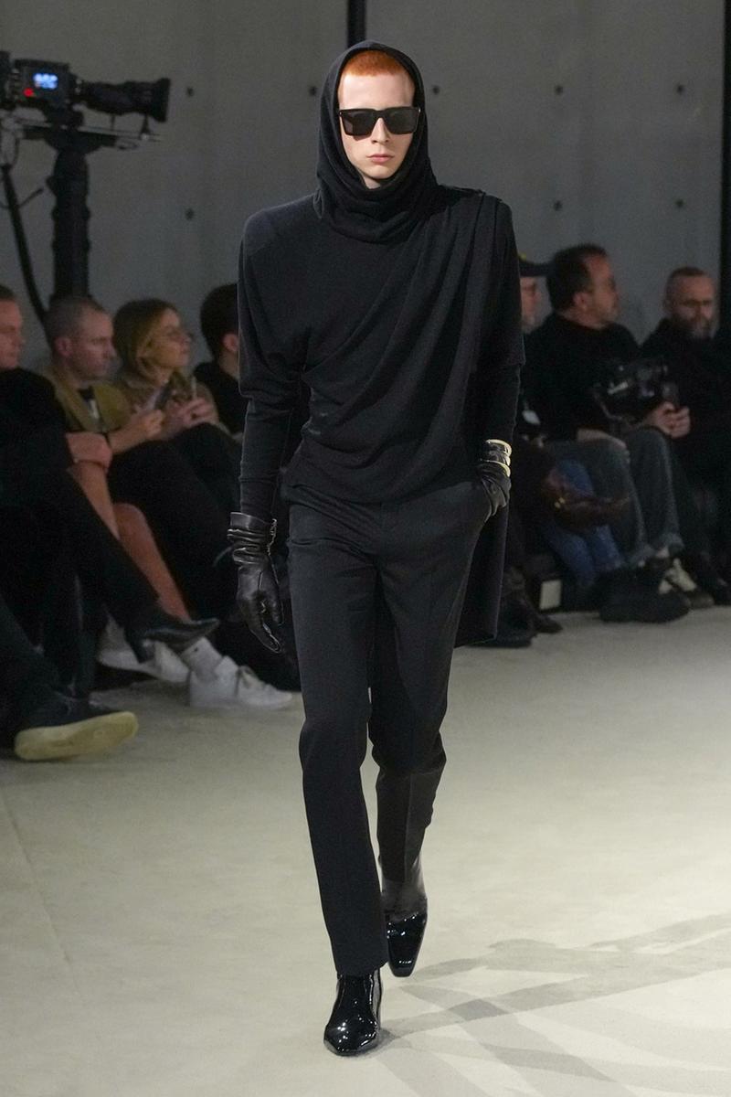 Sự sang trọng vượt thời gian tỏa sáng trong bộ sưu tập Thu/Đông 2023 của Anthony Vaccarello - 7