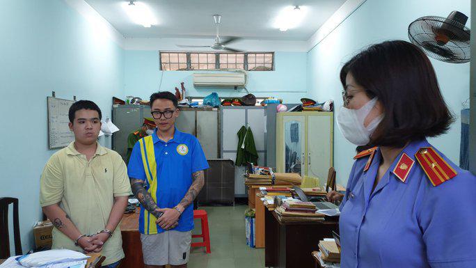 "Chặn tay" băng nhóm gây lo sợ ở TP HCM - 3