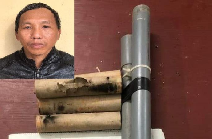 Trần Văn Quân cùng tang vật là 4 quả pháo hoa