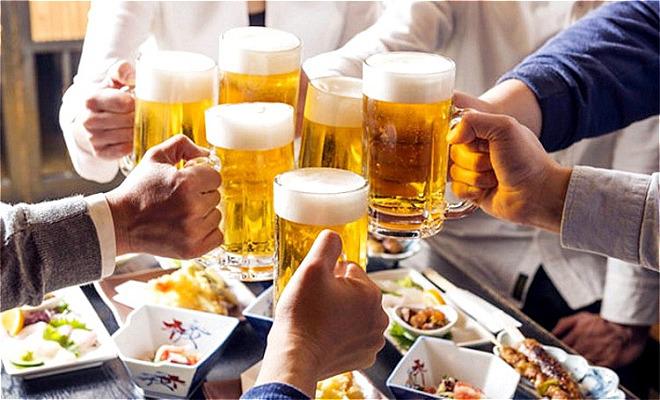 Lạm dụng rượu bia sẽ làm tăng nguy cơ gây nên một số loại ung thư.