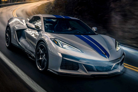 Xe thể thao Chevrolet Corvette E-Ray sở hữu động cơ hybrid trình làng