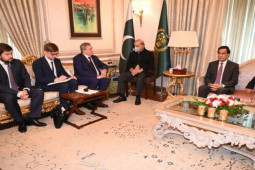 Thế giới - Nga tuyên bố cung cấp dầu mỏ, khí đốt cho quốc gia đông dân thứ 5 thế giới