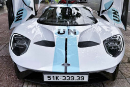 Ngắm xe - Ông chủ Coffee Trung Nguyên "tậu" thêm siêu xe Ford GT phiên bản đặc biệt