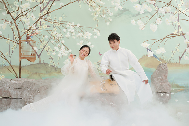 "Ca sĩ tỷ phú" Hà Phương khoe sắc rạng rỡ khi về quê đón Tết - 3