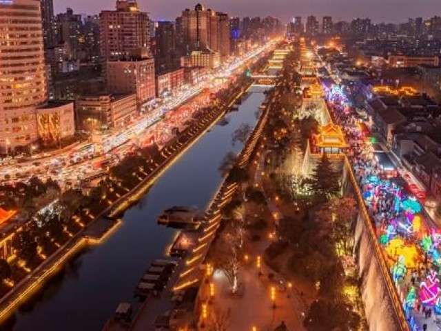 Thế giới rộn ràng đón Tết Nguyên đán