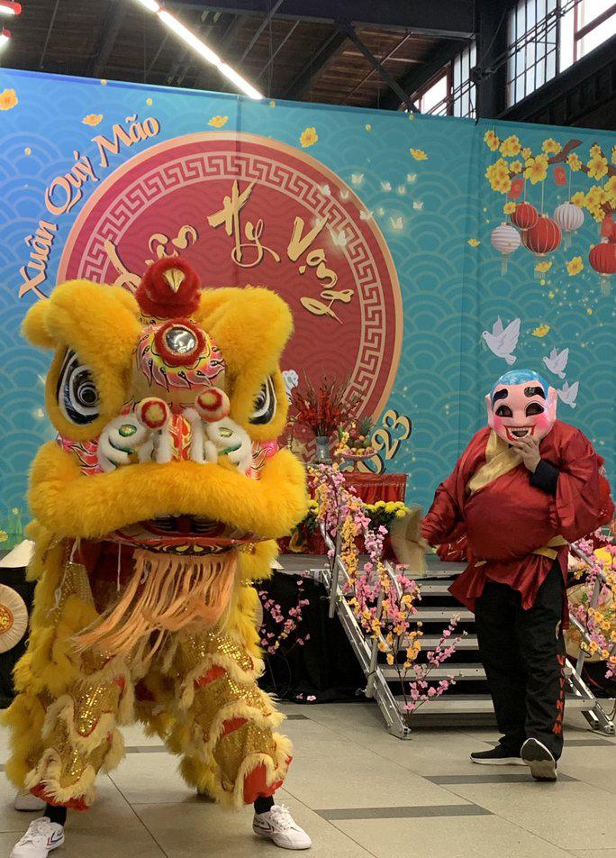 Cộng đồng người Việt tại TP Boston
ngày 15-1 tổ chức hội chợ Tết Quý Mão mang tên "Xuân hy vọng". Ảnh:
Twitter