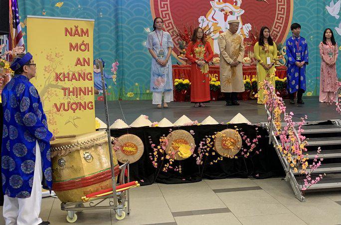 Cộng đồng người Việt tại TP Boston
ngày 15-1 tổ chức hội chợ Tết Quý Mão mang tên "Xuân hy vọng". Ảnh:
Twitter