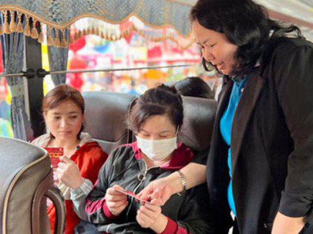 Tổng LĐLĐ Việt Nam ban hành chính sách hỗ trợ người lao động bị giảm giờ làm, chấm dứt hợp đồng