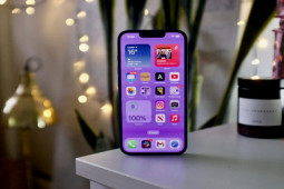 Thời trang Hi-tech - Những smartphone màn hình vừa tầm đáng mua đầu năm mới