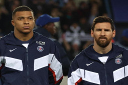 Bóng đá - Nội bộ PSG "dậy sóng" vì Mbappe được trao đặc quyền, Messi bị ngó lơ