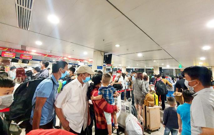 Sân bay Tân Sơn Nhất sẽ đón lượng khách kỷ lục trong mùng 5 Tết