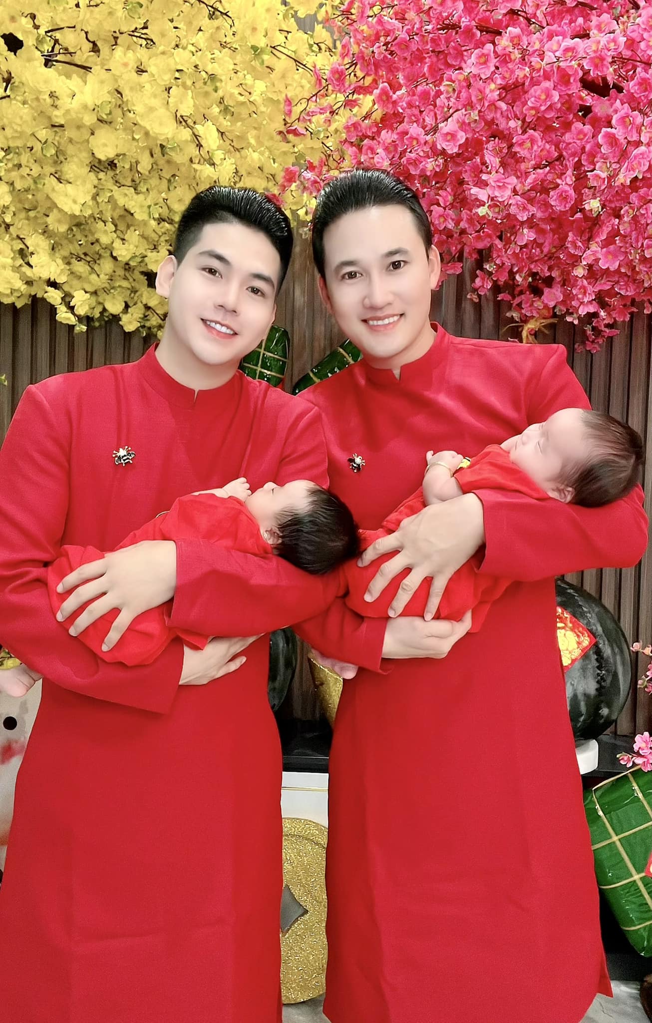 Hà Trí Quang vượt qua “miệng đời”, sống hạnh phúc bên bạn trai và 2 con song sinh - 2